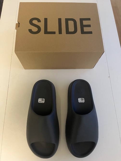 yeezy slides Slate grey Helsinki - изображение 2