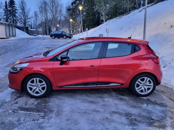 Renault Clio Helsinki - valokuva 2