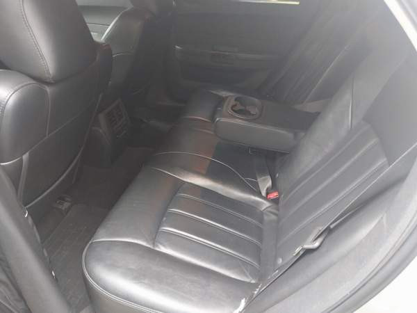 Chrysler 300C Sarov - valokuva 6