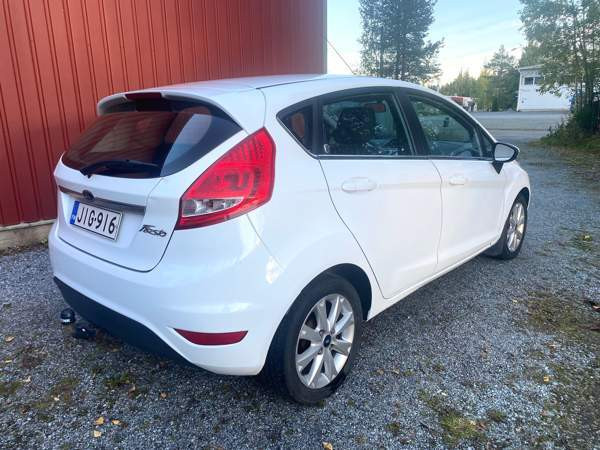 Ford Fiesta Nokia - valokuva 3