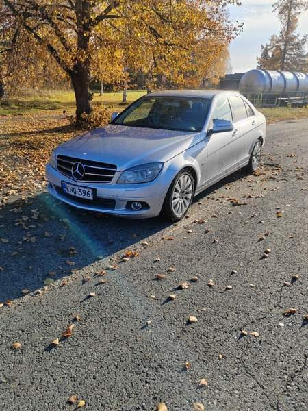 Mercedes-Benz 280 Янаккала - изображение 2