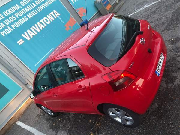 Toyota Yaris Helsinki - valokuva 8