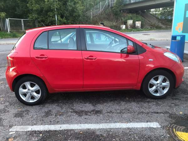 Toyota Yaris Helsinki - valokuva 5