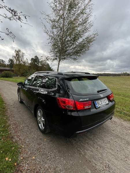 Honda Accord Раума - изображение 3