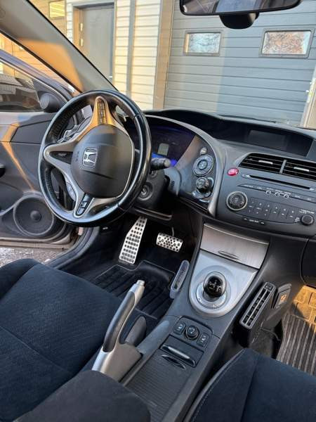 Honda Civic Joensuu - valokuva 8