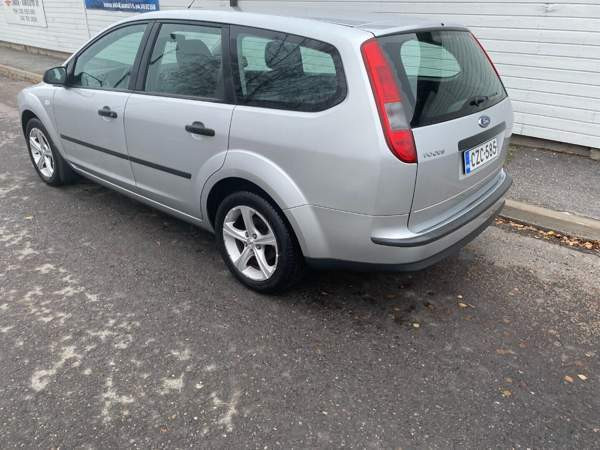 Ford Focus Turtkul - valokuva 3