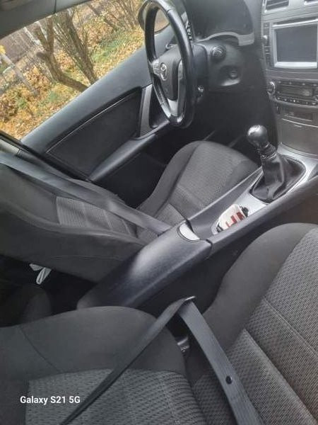 Toyota Avensis Vantaa - valokuva 4