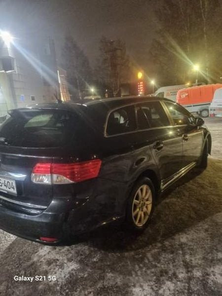Toyota Avensis Vantaa - valokuva 8