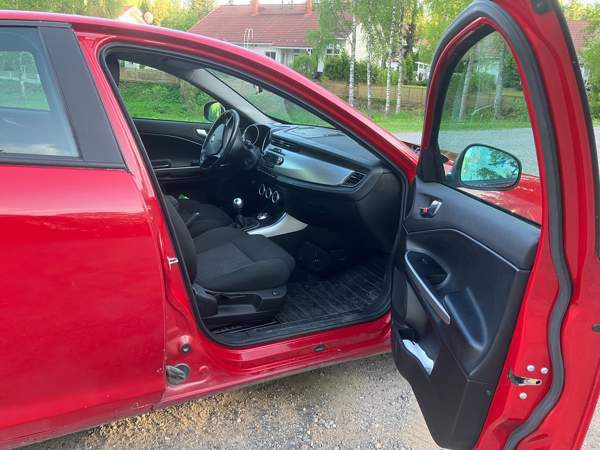 Alfa Romeo Giulietta Тампере - изображение 7