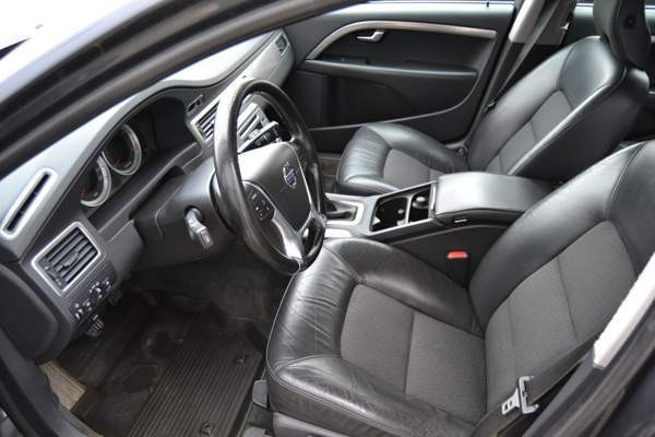 Volvo V70 Tampere - valokuva 5
