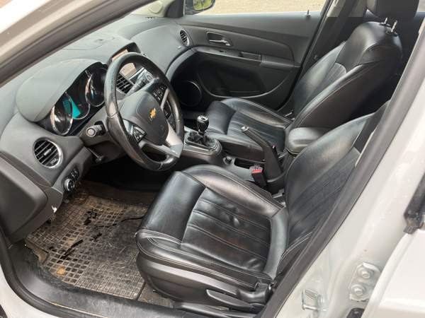 Chevrolet Cruze Uusikaupunki - valokuva 7