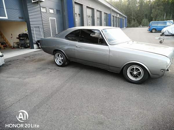 Opel Commodore Ювяскюля - изображение 1