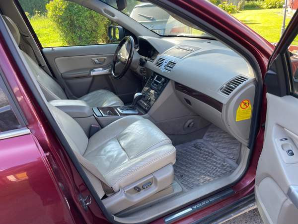 Volvo XC90 Vöyri - valokuva 1
