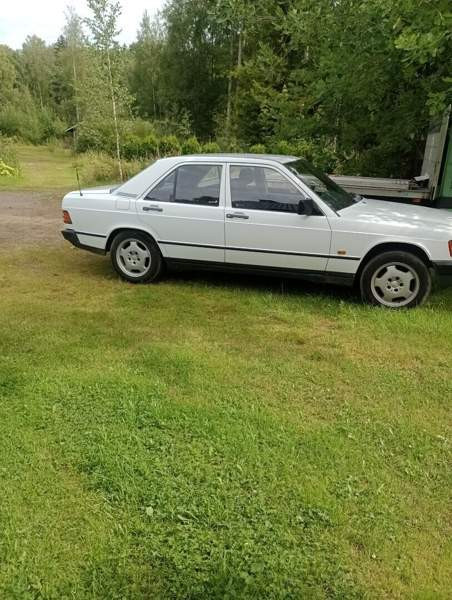 Mercedes-Benz 190 Ikaalinen - valokuva 1