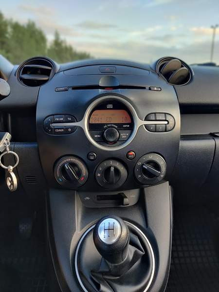 Mazda 2 Joensuu - valokuva 6