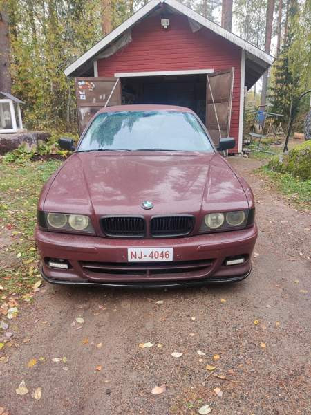 BMW 735 Äänekoski - valokuva 1