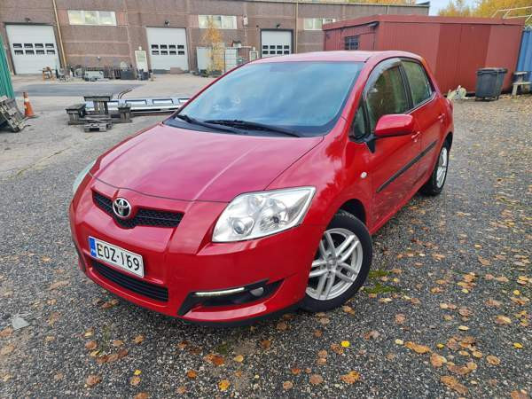 Toyota Auris Tuusula – foto 1