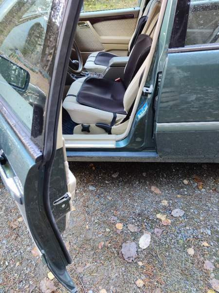 Mercedes-Benz 180 Joensuu - valokuva 5