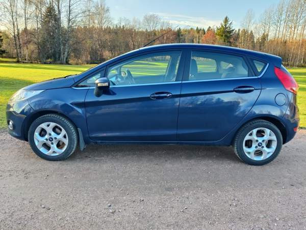 Ford Fiesta Chukotskiy Avtonomnyy Okrug – foto 5