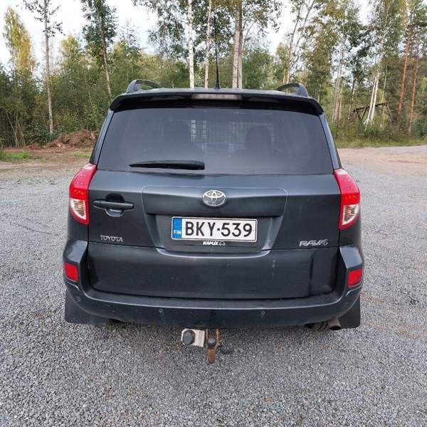 Toyota RAV4 Rantasalmi - valokuva 5