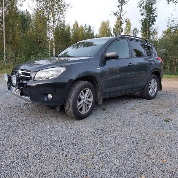 Toyota RAV4 Rantasalmi - valokuva 1