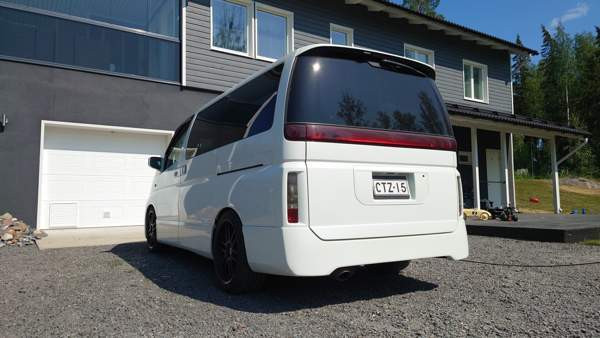 Nissan Elgrand Hämeenkyrö – foto 2