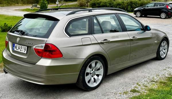 BMW 330 Laitila - valokuva 3