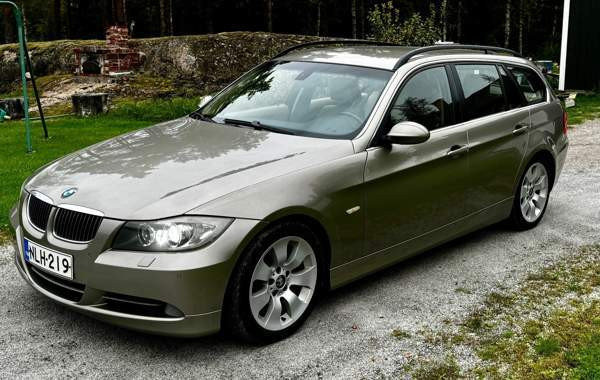 BMW 330 Laitila - valokuva 1