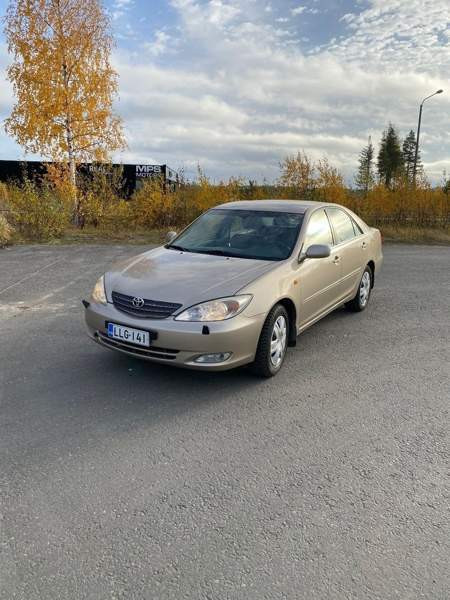 Toyota Camry Jyväskylä - valokuva 1