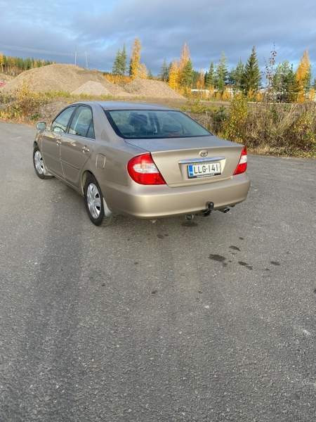 Toyota Camry Jyväskylä - valokuva 3