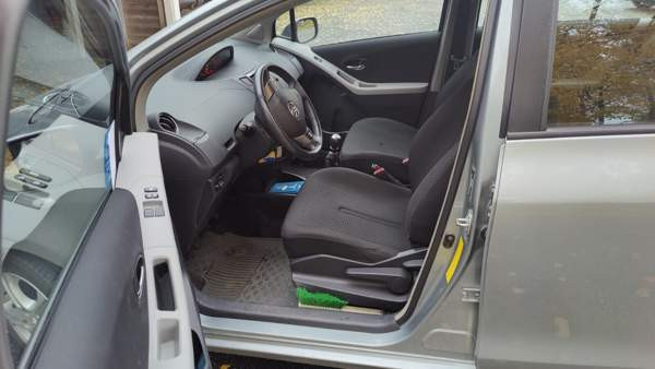 Toyota Yaris Lapinlahti - изображение 5