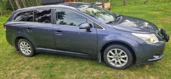 Toyota Avensis Sodankylä - photo 2