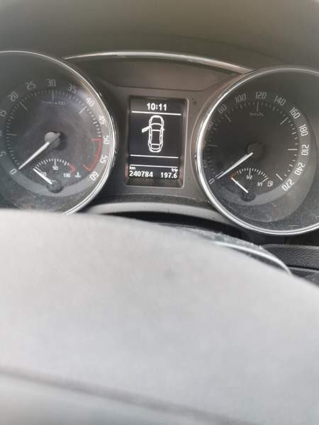 Skoda Superb Раума - изображение 5