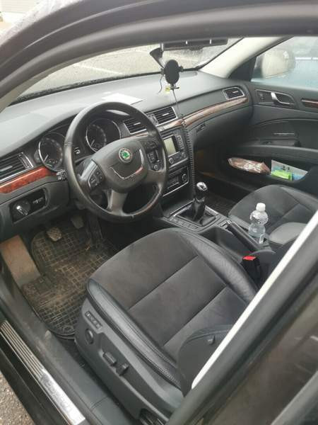 Skoda Superb Раума - изображение 7
