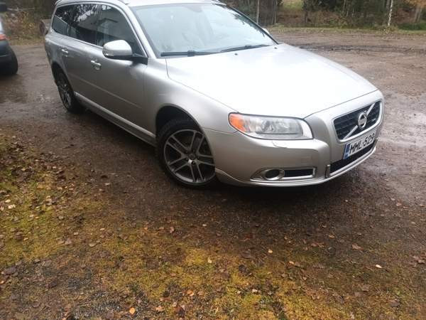 Volvo V70 Макао - изображение 5