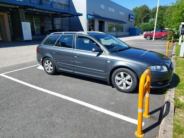 Audi A4 Каяни - изображение 4