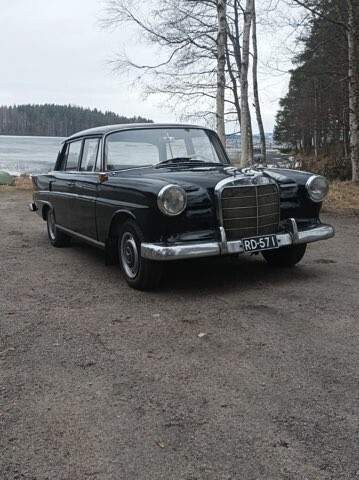 Mercedes-Benz 190 Savonlinna - valokuva 2