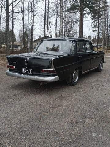 Mercedes-Benz 190 Savonlinna - valokuva 3