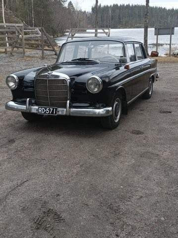 Mercedes-Benz 190 Savonlinna - valokuva 1