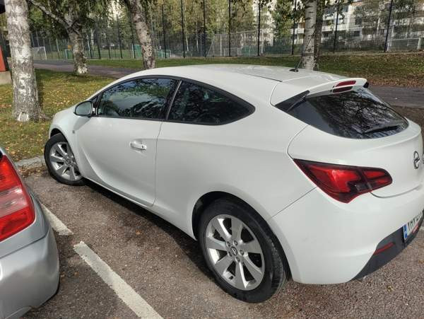 Opel Astra Vantaa – foto 1