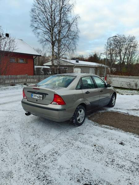Ford Focus Oulu - valokuva 3