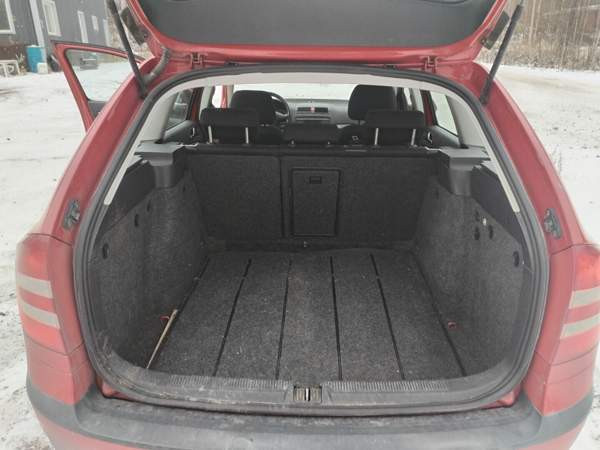 Skoda Octavia Luga - valokuva 2