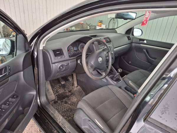 Volkswagen Golf Alahärmä - valokuva 4