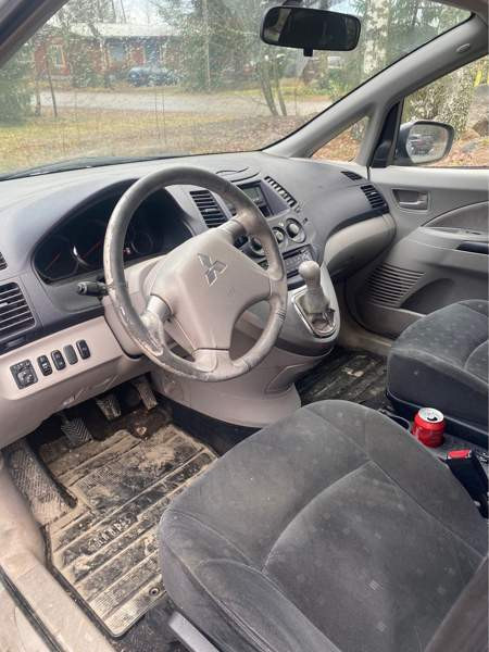Mitsubishi Grandis Yloejaervi - изображение 5