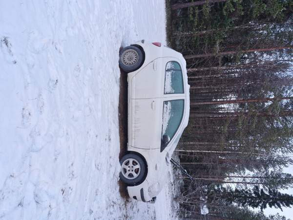 Toyota Yaris Kuusamo - photo 1