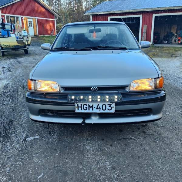 Mazda 323 Kristiinankaupunki - изображение 7