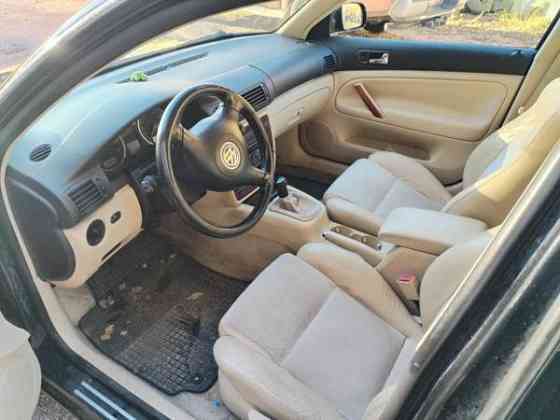 Volkswagen Passat Raasepori