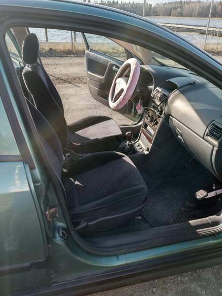 Opel Astra Ugleural'skiy - valokuva 8