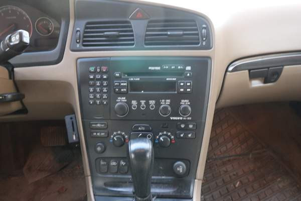 Volvo V70 Макао - изображение 6