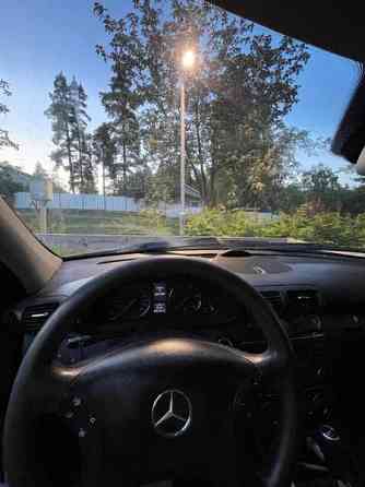 Mercedes-Benz 220 Vantaa